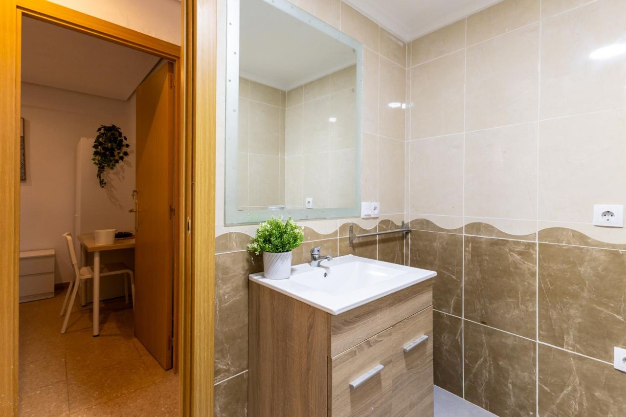 Habitación doble en Padre Viñas — Compartido — 11