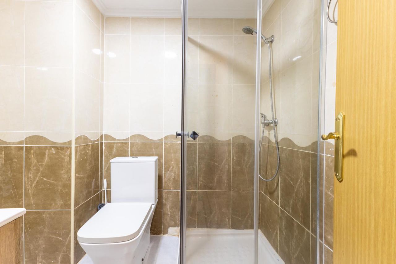 Habitación doble en Padre Viñas — Compartido — 12