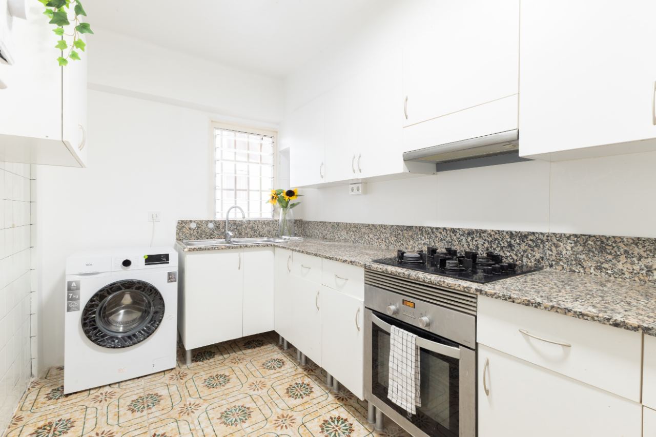 Habitación individual en Juan Piñol — Compartido — 7