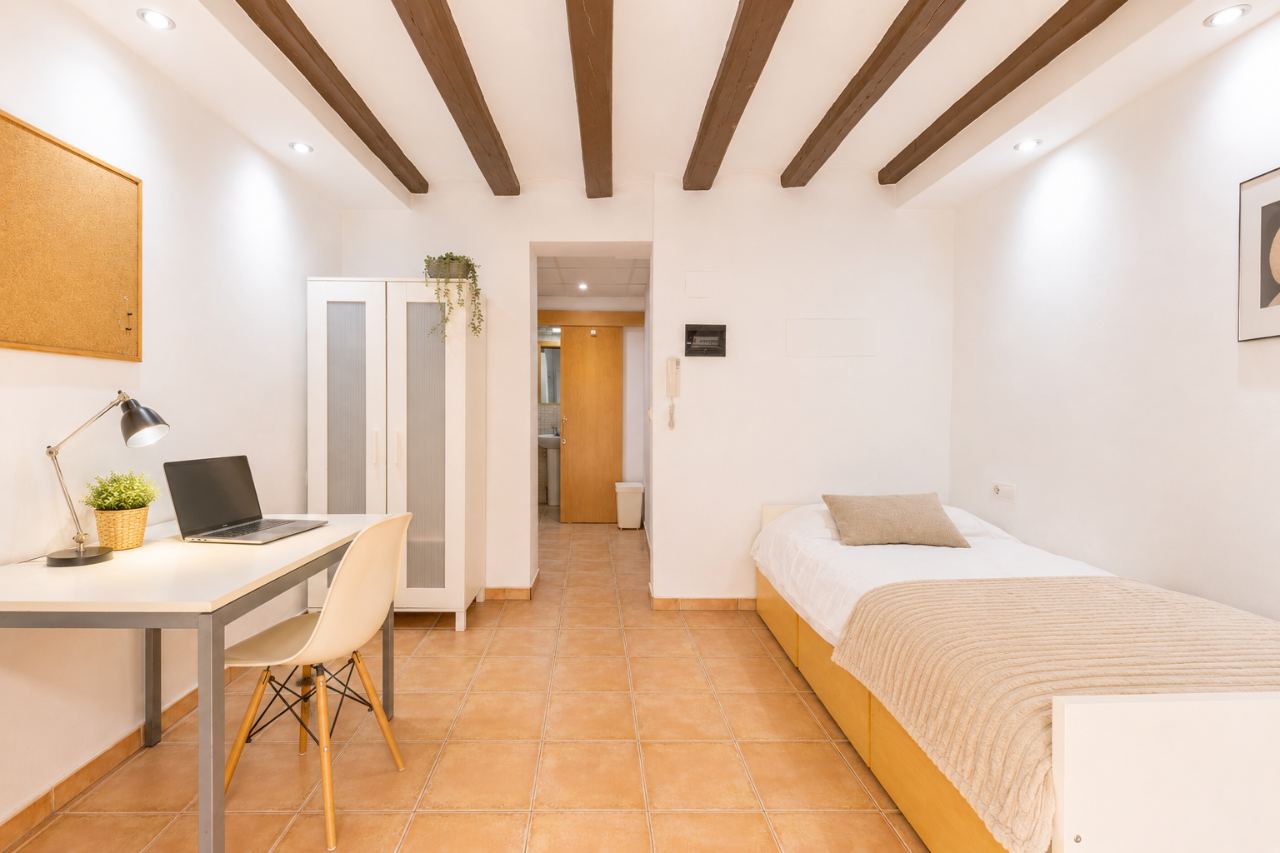 Habitación individual en Sant Francesc — Privada — 2