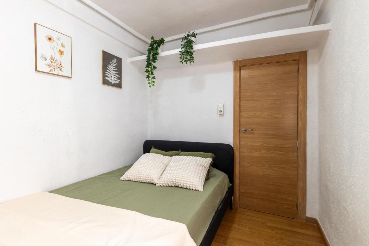 Habitación individual en Padre Viñas — Privada — 3