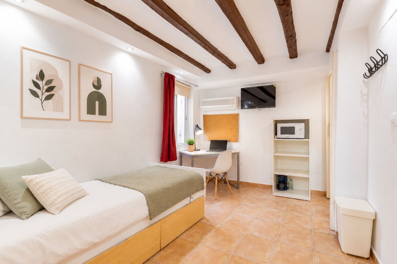 Habitación individual en Sant Francesc — Privada — 3