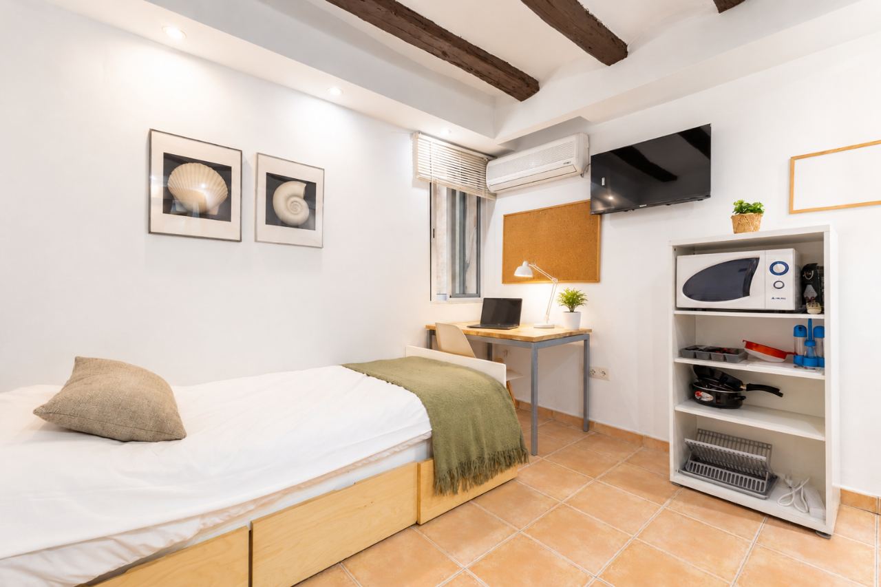 Habitación individual en Sant Francesc — Privada — 4