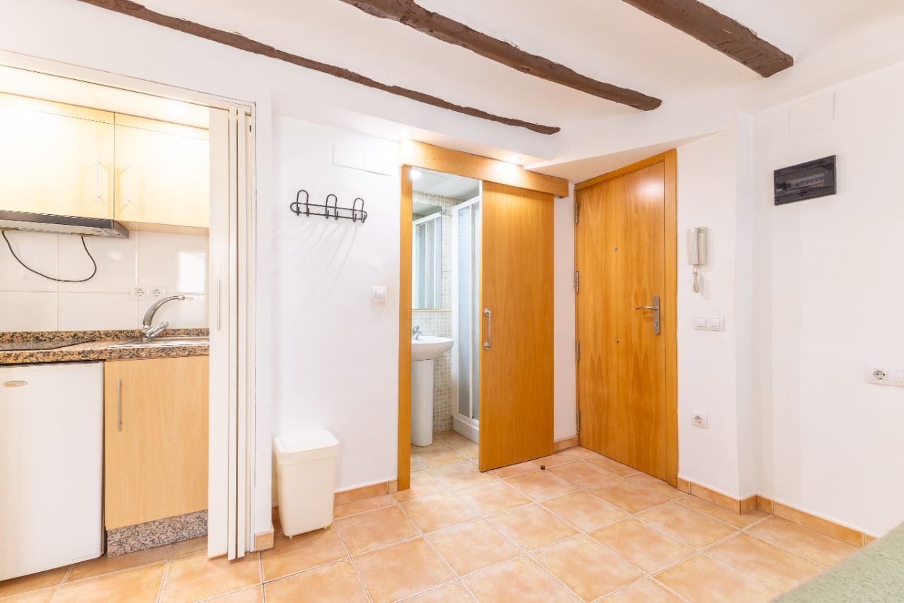 Habitación individual en Sant Francesc — Privada — 5