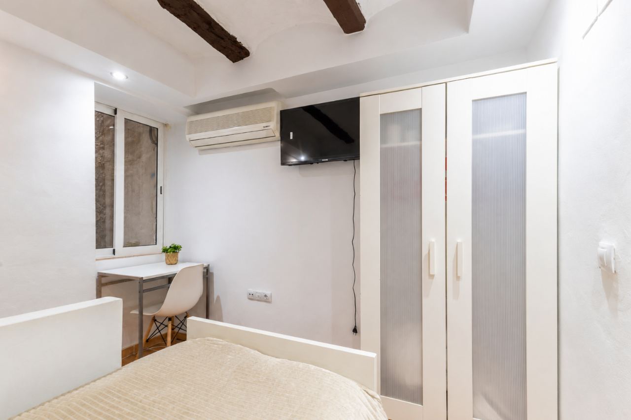 Habitación individual en Sant Francesc — Privada — 6