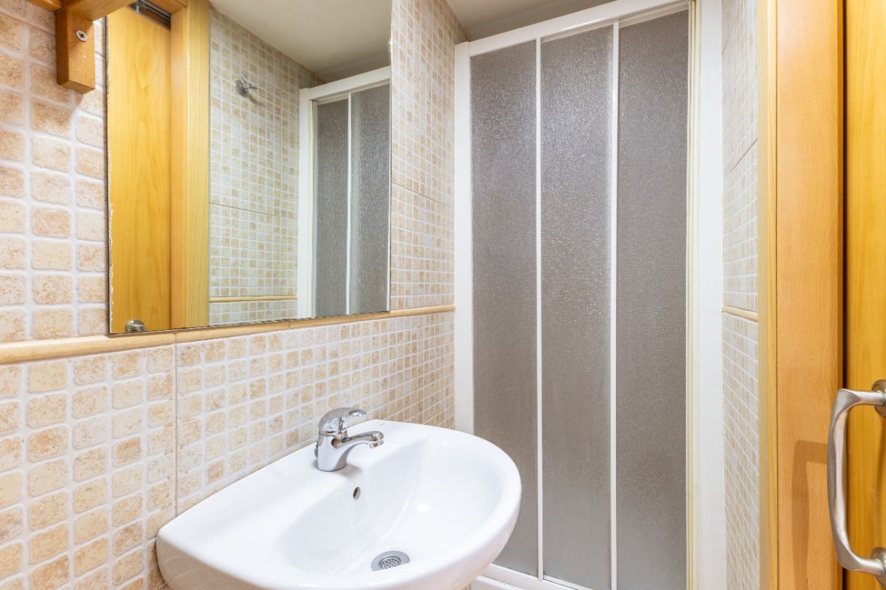 Habitación individual en Sant Francesc — Privada — 9