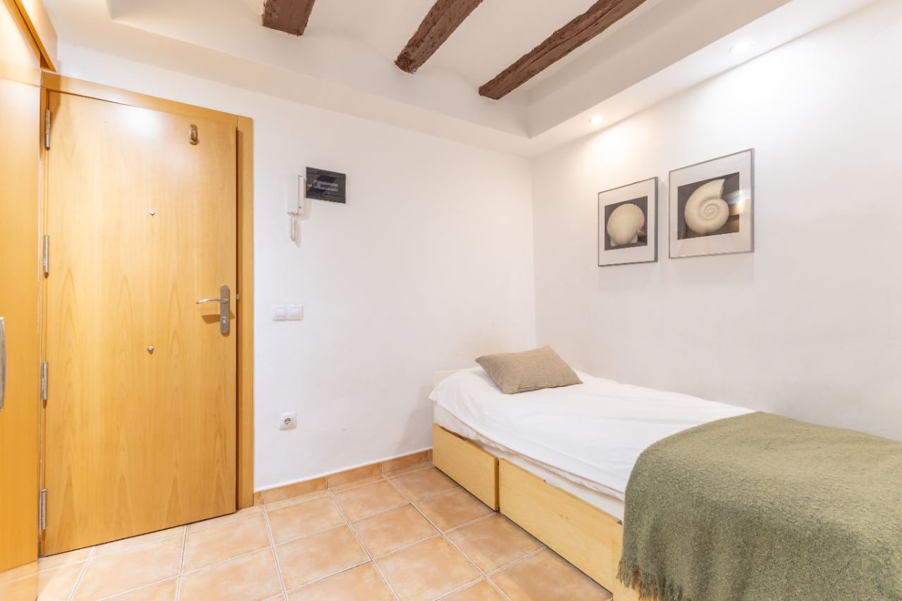 Habitación individual en Sant Francesc — Privada — 2